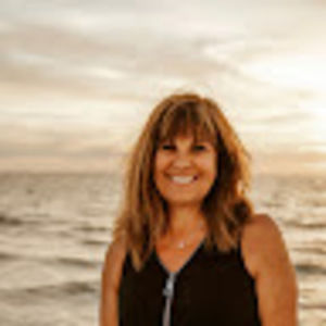 Meet your Posher, Deanna